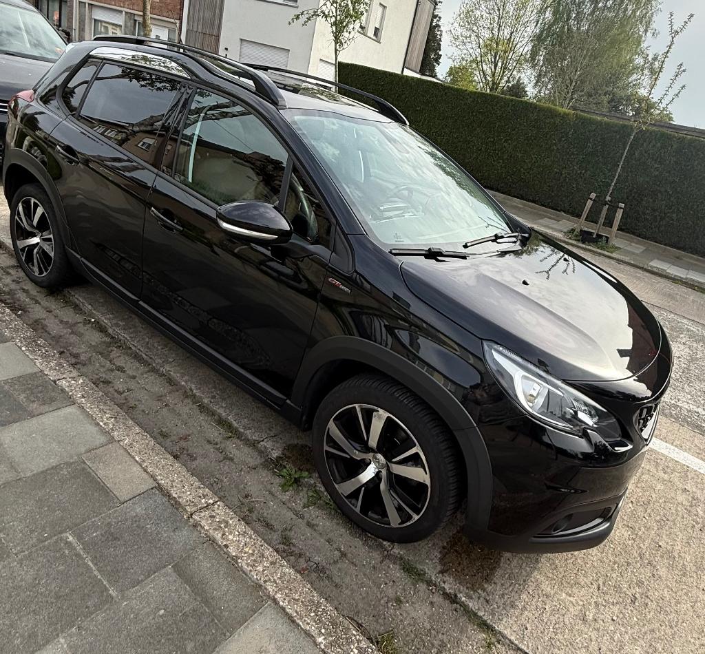 Peugeot 2008 GT Line AUTOMAAT – PANO – CAMERA – 110pk, Auto's, Leder en Stof, Zwart, 5 zetels, 5 deurs