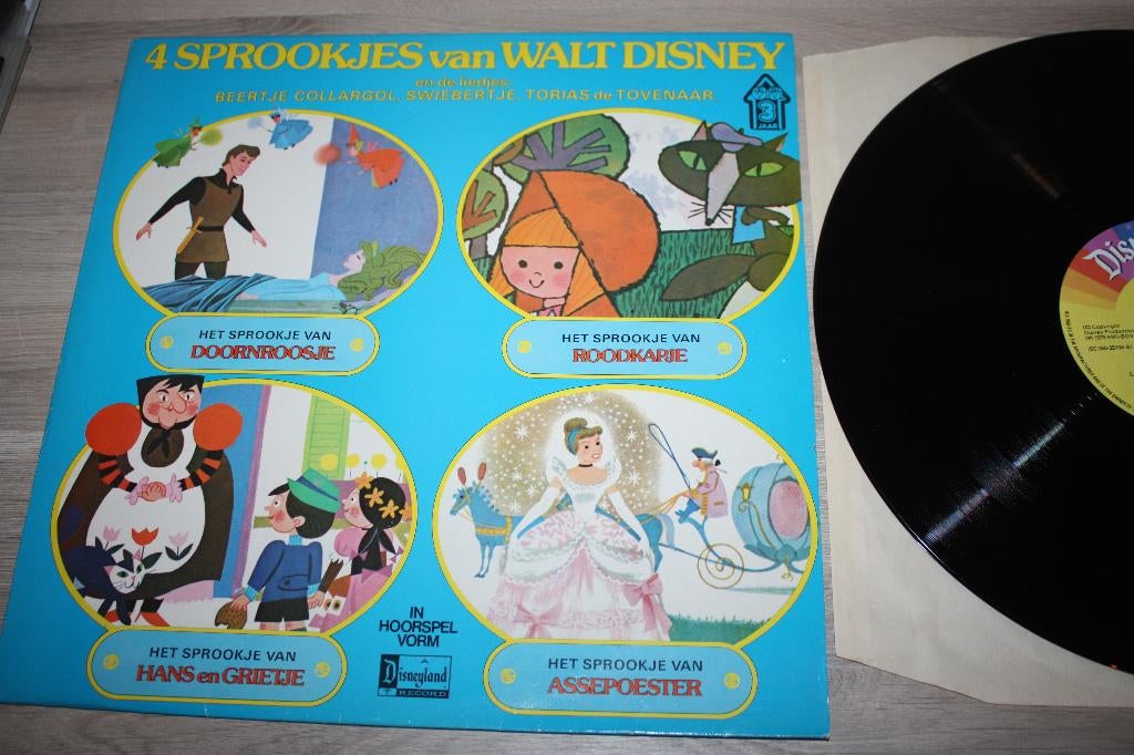 4 Sprookjes van Walt Disney , langspeelplaat werkt perfect, Verzamelen, Ophalen of Verzenden, Overige figuren, Gebruikt, Overige typen