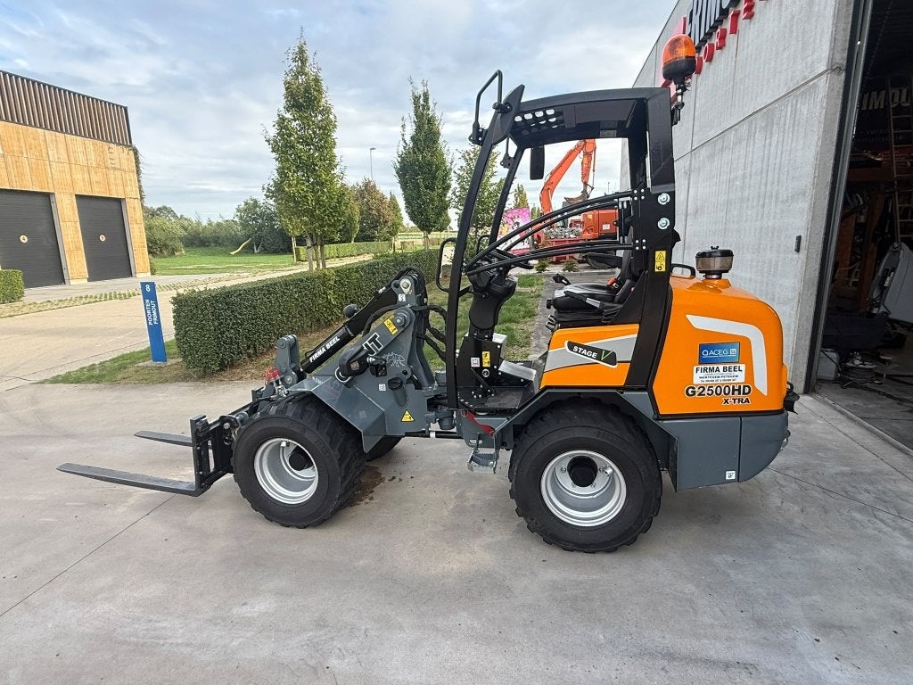 GIANT G2500 X-TRA HD – slechts 100 uren – bak + palletvork, Enlèvement, Bulldozer