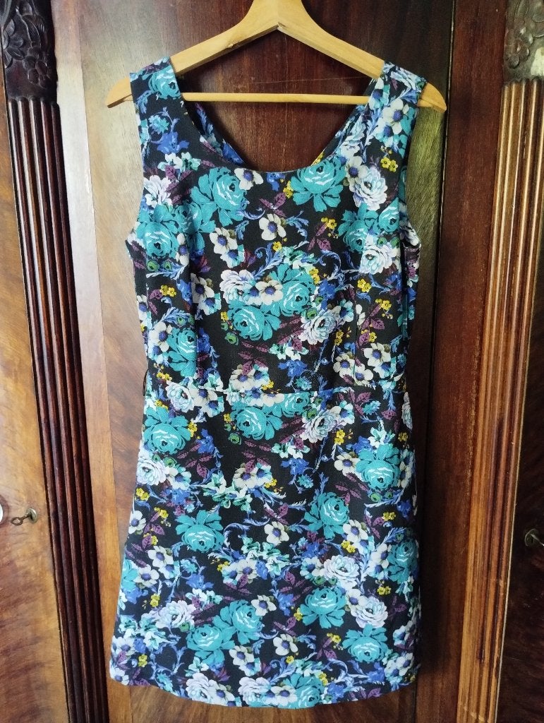 Robe fleurie, Zoë loveborn, Taille 38/40 (M), Enlèvement ou Envoi, Autres couleurs