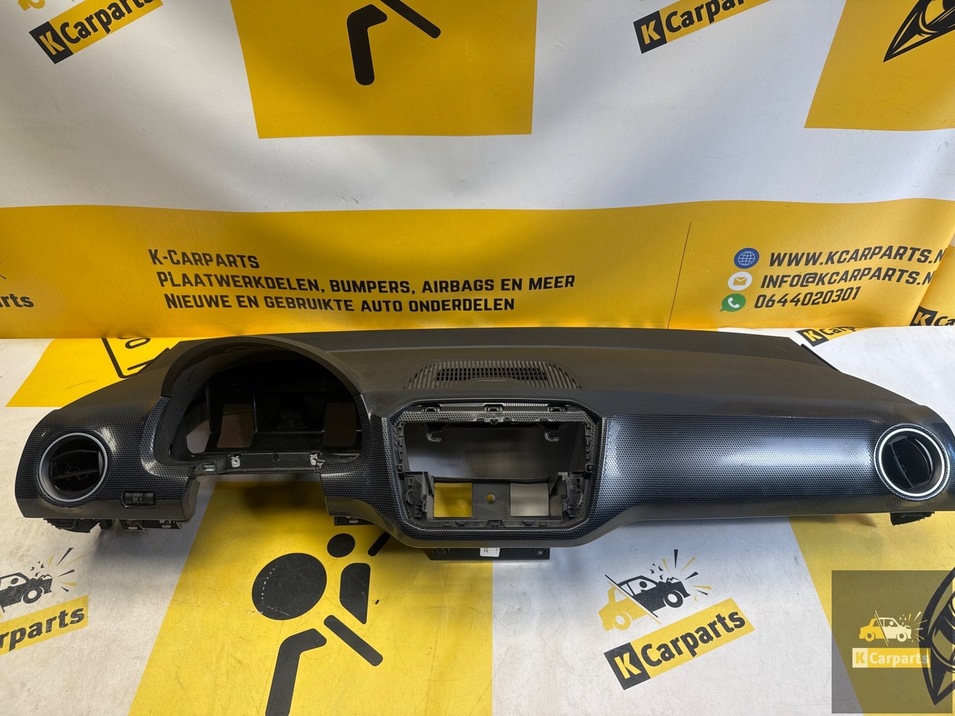 Ensemble airbags Volkswagen UP + DASHBOARD, ensemble airbags, Info@fabrikant.eu, Fabrikant BV, Utilisé, Fabrikantstraat 1
1000 AA  Amsterdam, NL