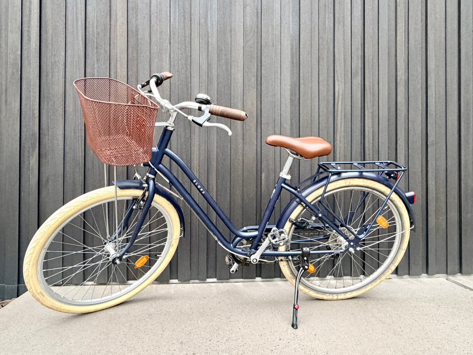 Vélo de ville - cadre bas bleu - taille : S/M, Vitesses, Frein sur jante, 26 pouces ou plus, Enlèvement