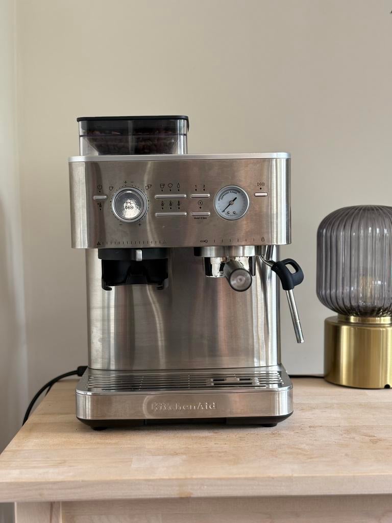 Kitchenaid halfautomatische espressomachine • zilver, Ophalen, Espresso apparaat, Koffiebonen, Zo goed als nieuw