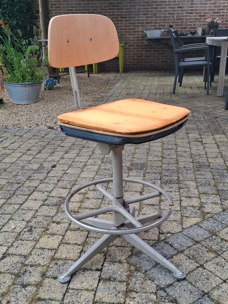 Bureaustoel ahrend de cirkel friso kramer, Antiek en Kunst, Ophalen