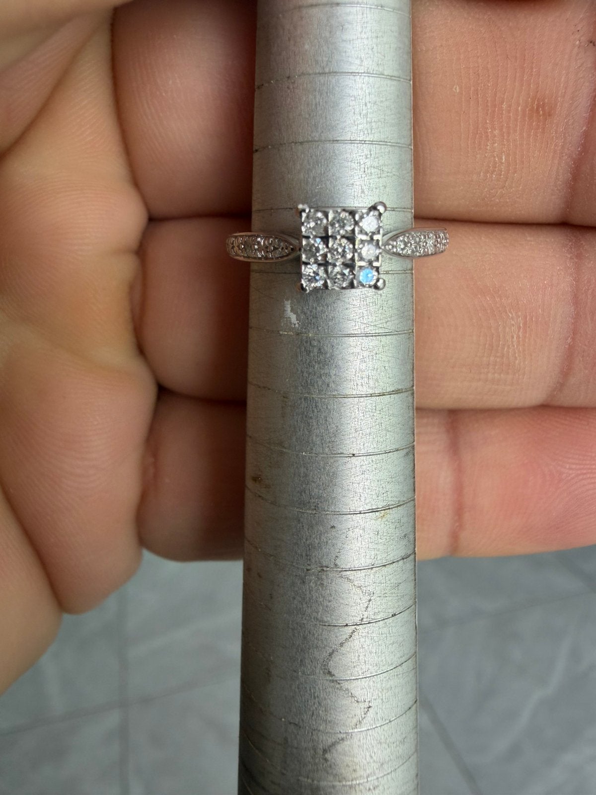 9 karaat wit goud ring met diamant, Ophalen, Zo goed als nieuw, Wit, Goud