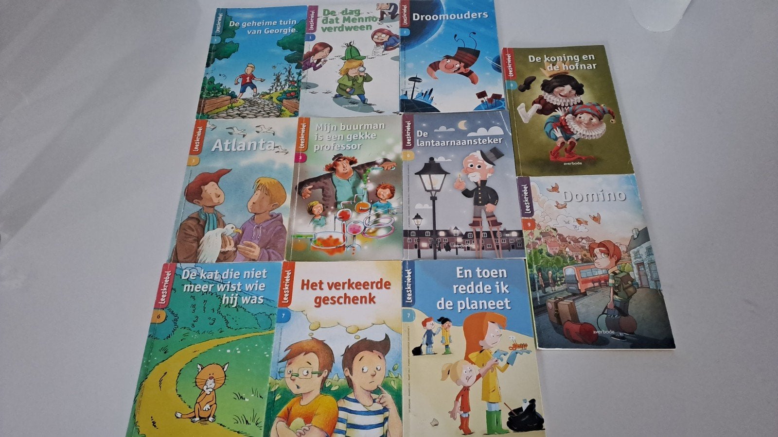 11 dunne leesboekjes AVI niveau 6, 7 en 8, Boeken, Ophalen