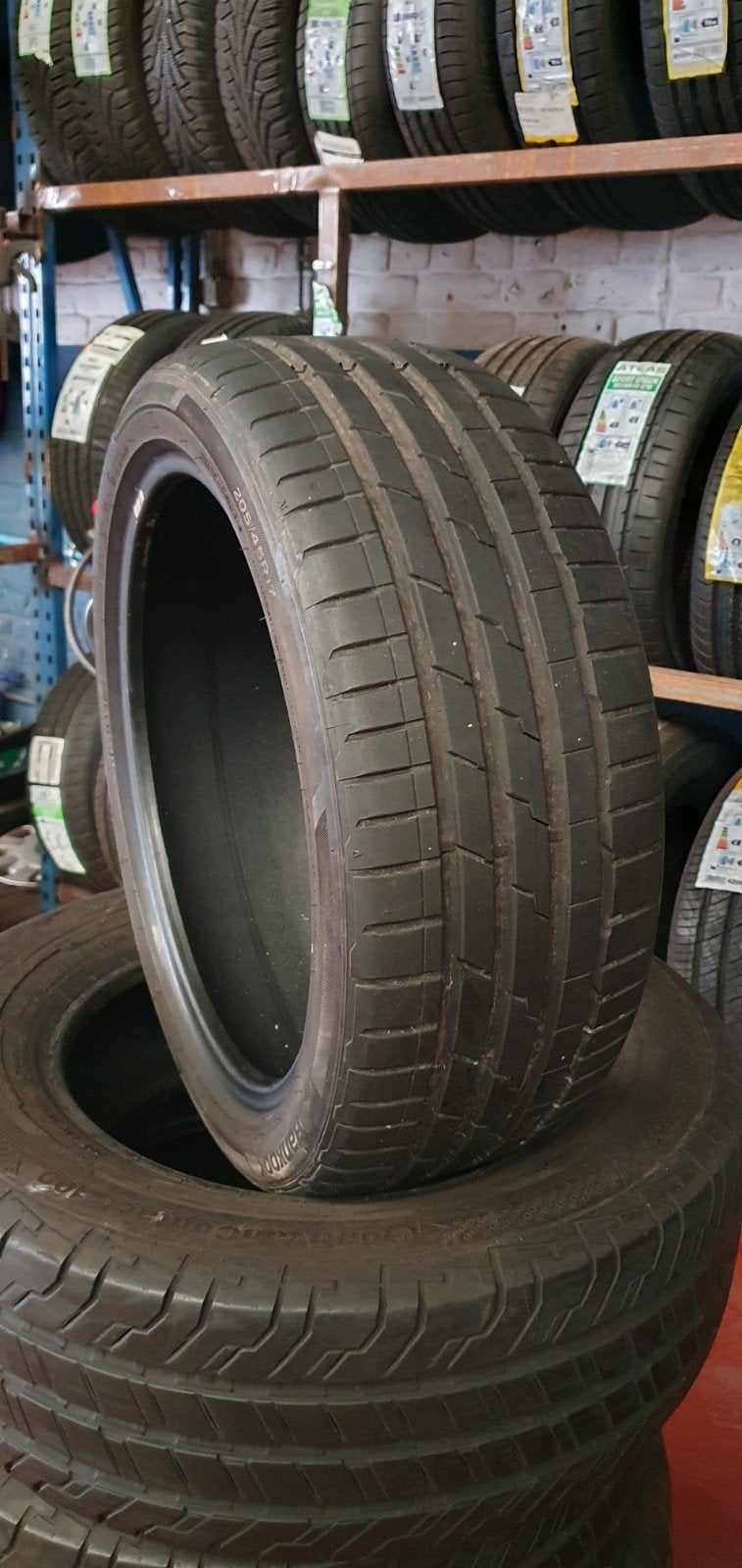 205/45R17 HANKOOK top qualité avec montage et équilibrage, Autos : Pièces & Accessoires, Enlèvement