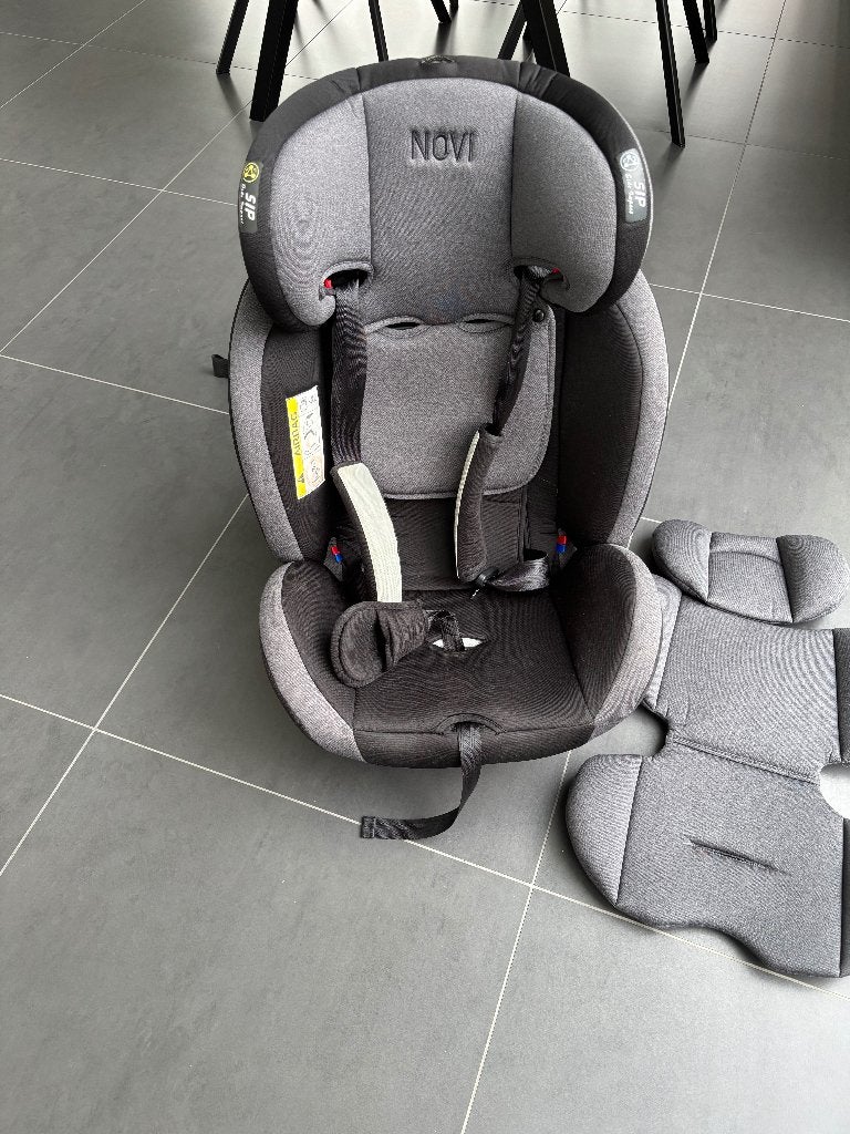 Novi Baby Goliath Go Autostoel - Groep 0/1/2/3 (0-36 kg), Enfants & Bébés, Sièges auto, Autres marques, Dossier réglable, Comme neuf