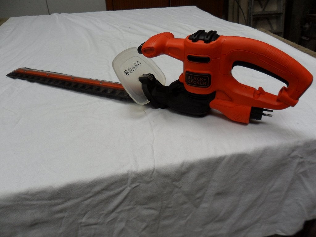 Taille haie électrique, Enlèvement, Utilisé, Électrique, Black & Decker