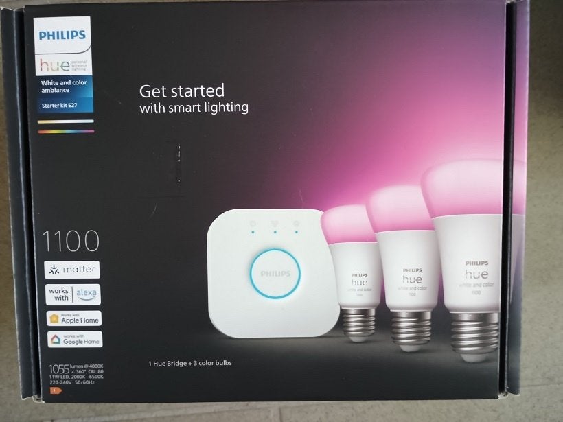 Philips Hue Starterkit, Maison & Meubles, Lampes | Lampes en vrac, Neuf, Philips Hue, Enlèvement ou Envoi, 10 à 30 watts