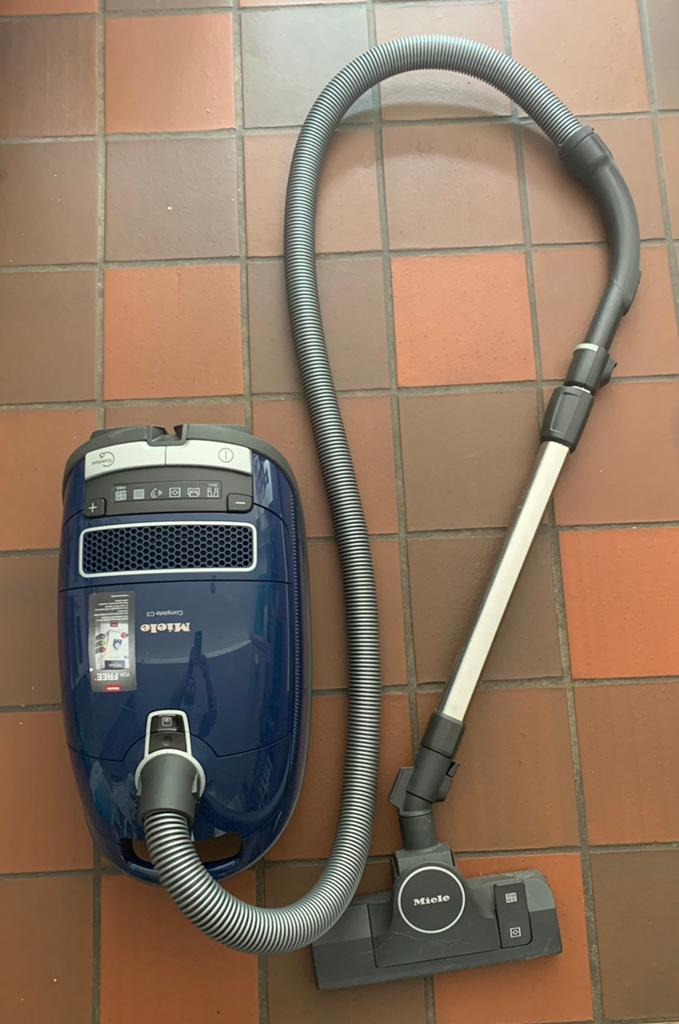 Aspirateur Miele C3, Enlèvement ou Envoi, Comme neuf, Miele, Moins de 1 200 watts