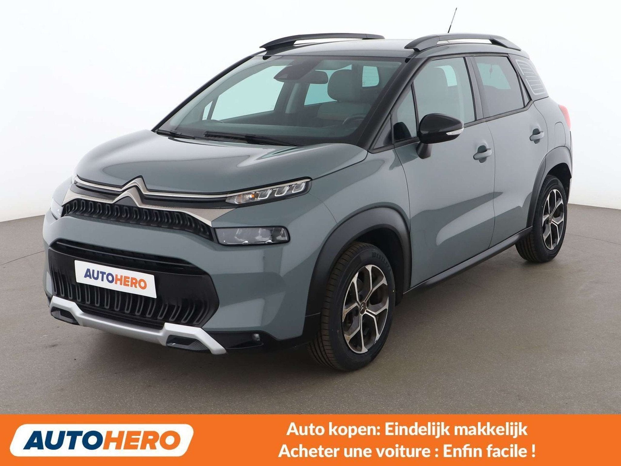 Citroën C3 Aircross 1.2 PureTech Shine, Autos, Argent ou Gris, Achat, Euro 6, Boîte manuelle