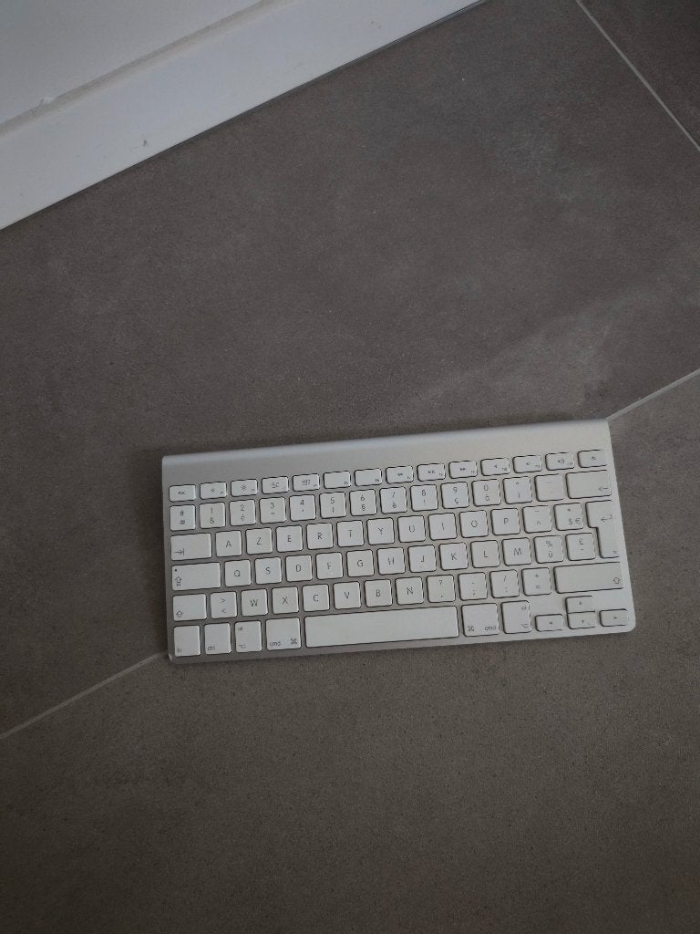 Apple wireless keyboard, Ophalen, Gebruikt