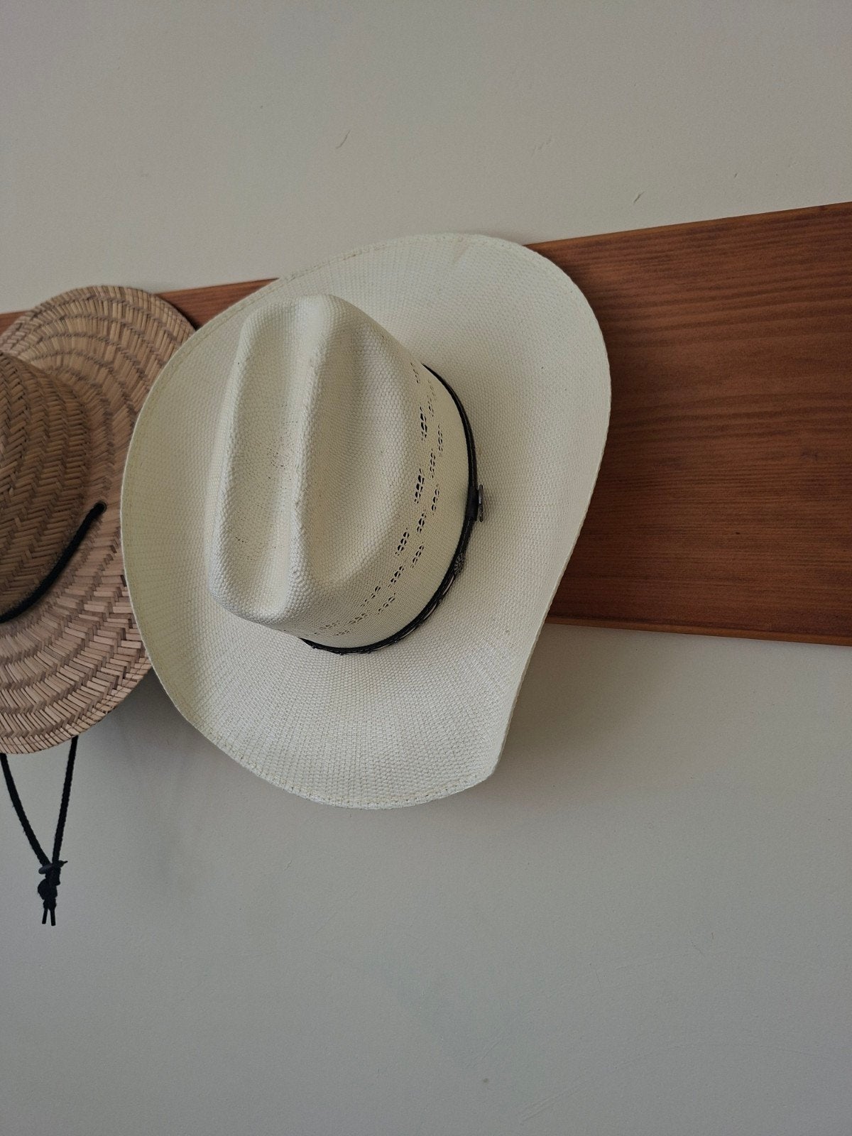 Western hoed Ariat, Enlèvement, Chapeau