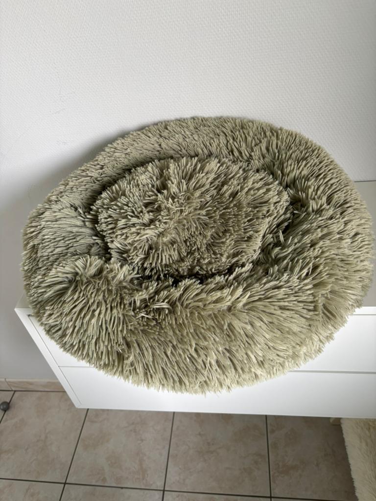 Donut diameter 50 cm, Dieren en Toebehoren, Hondenmanden, Ophalen, Zo goed als nieuw