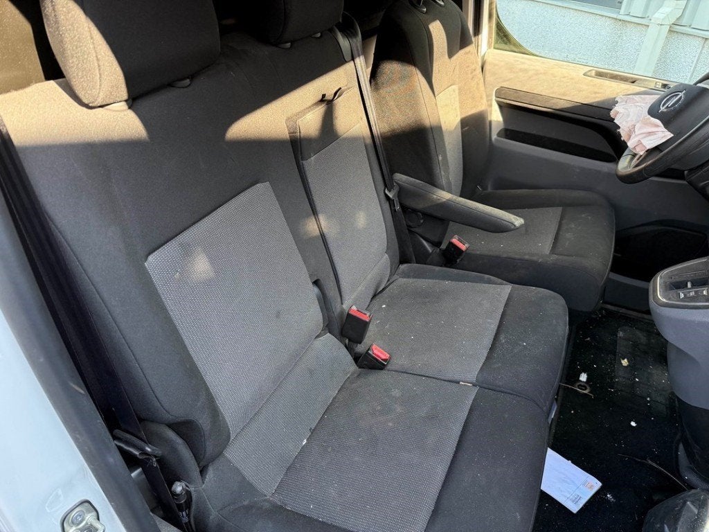 SIEGE AVANT DROIT ( PASSAGER ) Opel Vivaro (01-2019/04-2025), Autos : Pièces & Accessoires, Opel, Opel Automobile GmbH, Utilisé