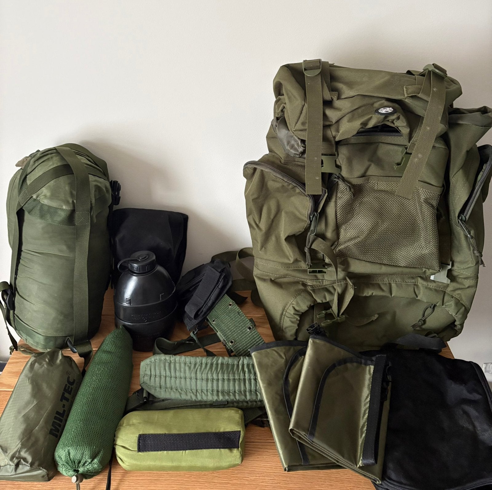 PREPPING & BUSHCRAFT SPULLEN – DOE EEN BOD, Ophalen, Zo goed als nieuw