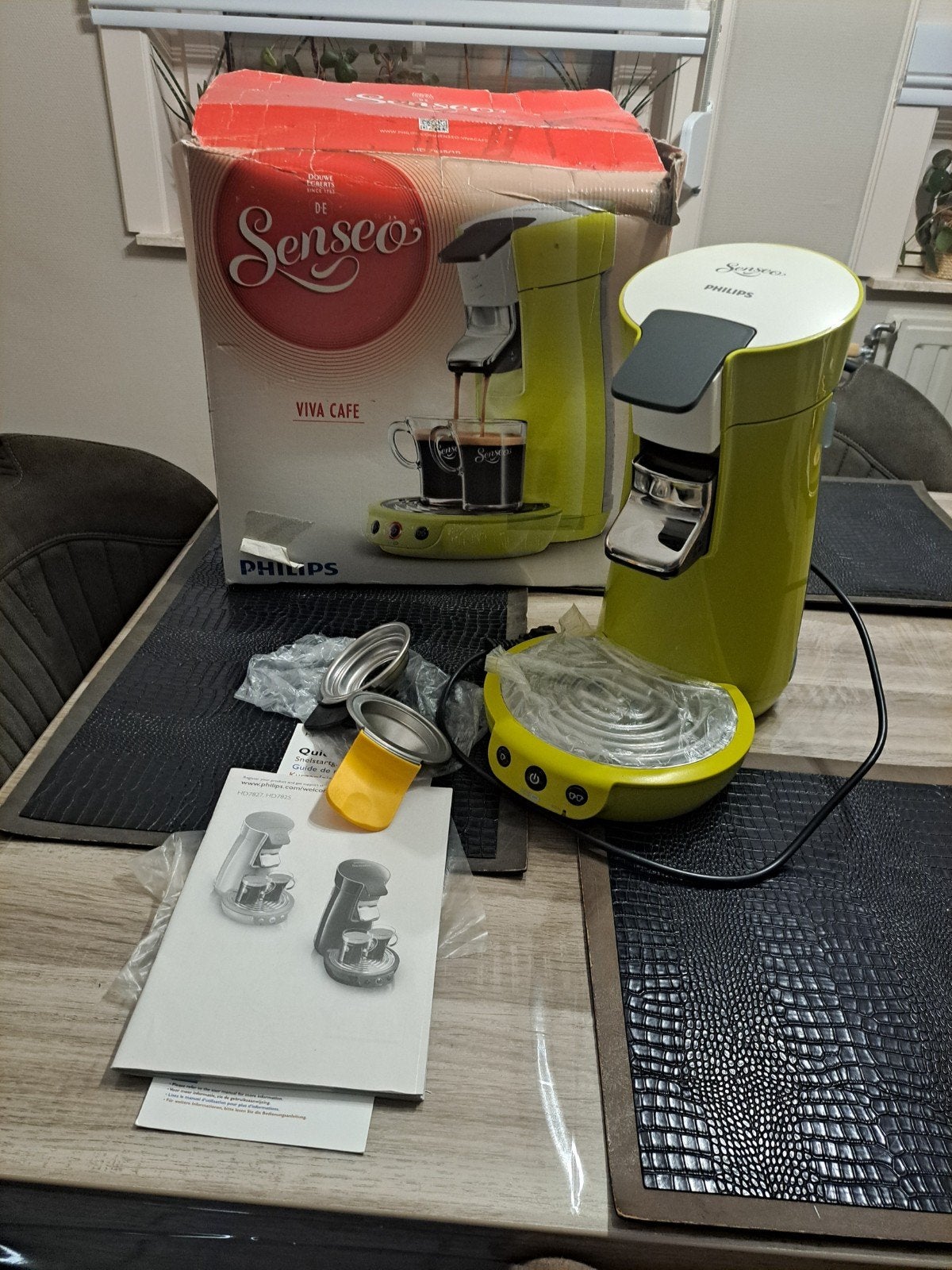 Café Senseo Viva, Autres modèles, Réservoir d'eau amovible, Dosettes et capsules de café, Comme neuf