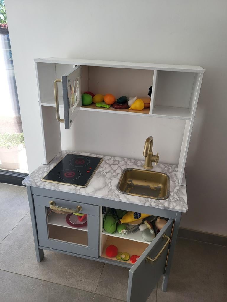 Speelgoed keuken, Ophalen