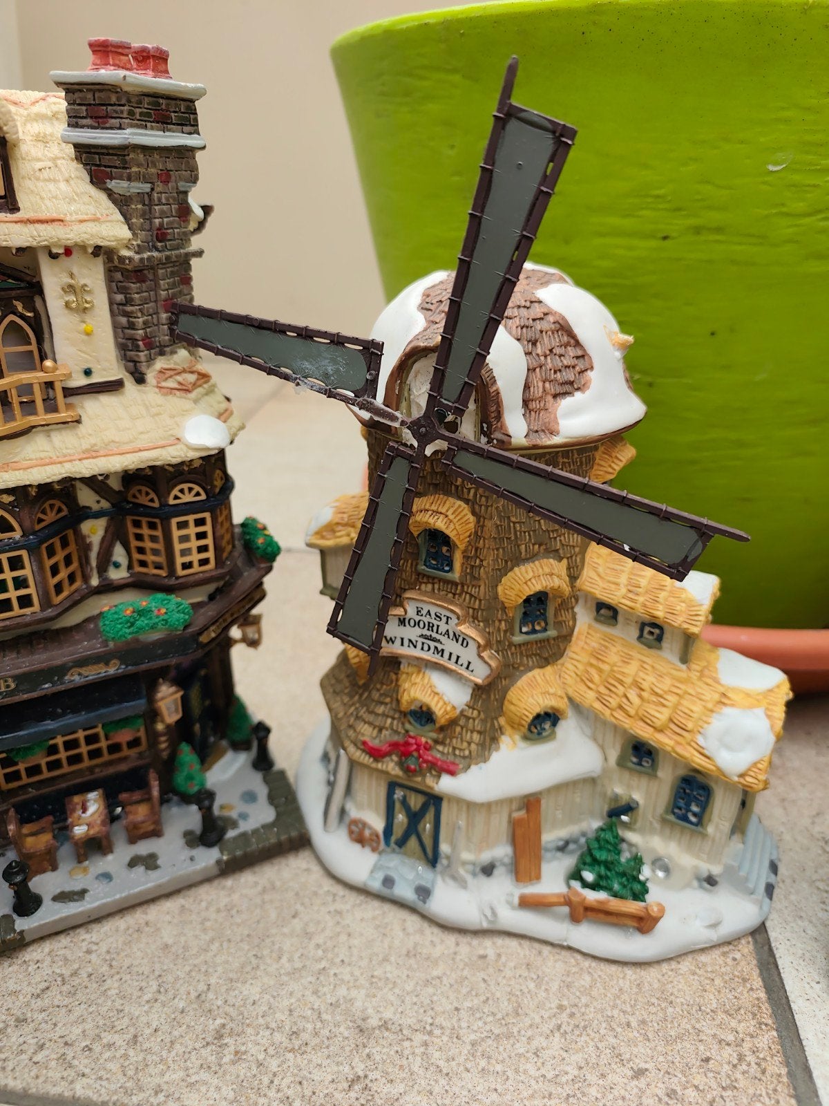 moulin village de Noël lemax, Enlèvement ou Envoi