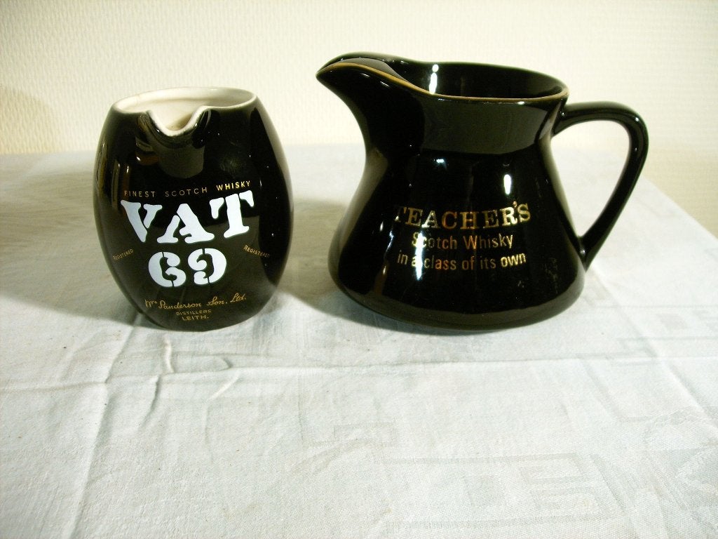 2 carafes à whisky Teacher's and Vat 69, Enlèvement ou Envoi