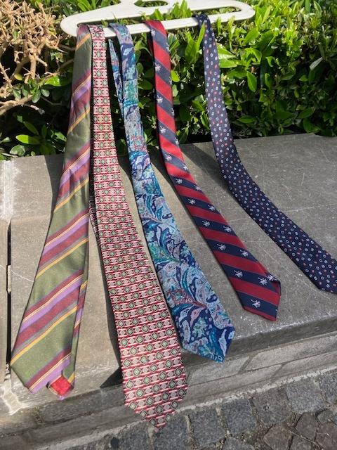 5 CRAVATES VINTAGE 100 % POLYESTER. BON ÉTAT., Vêtements | Hommes, Cravates, Porté, Enlèvement ou Envoi