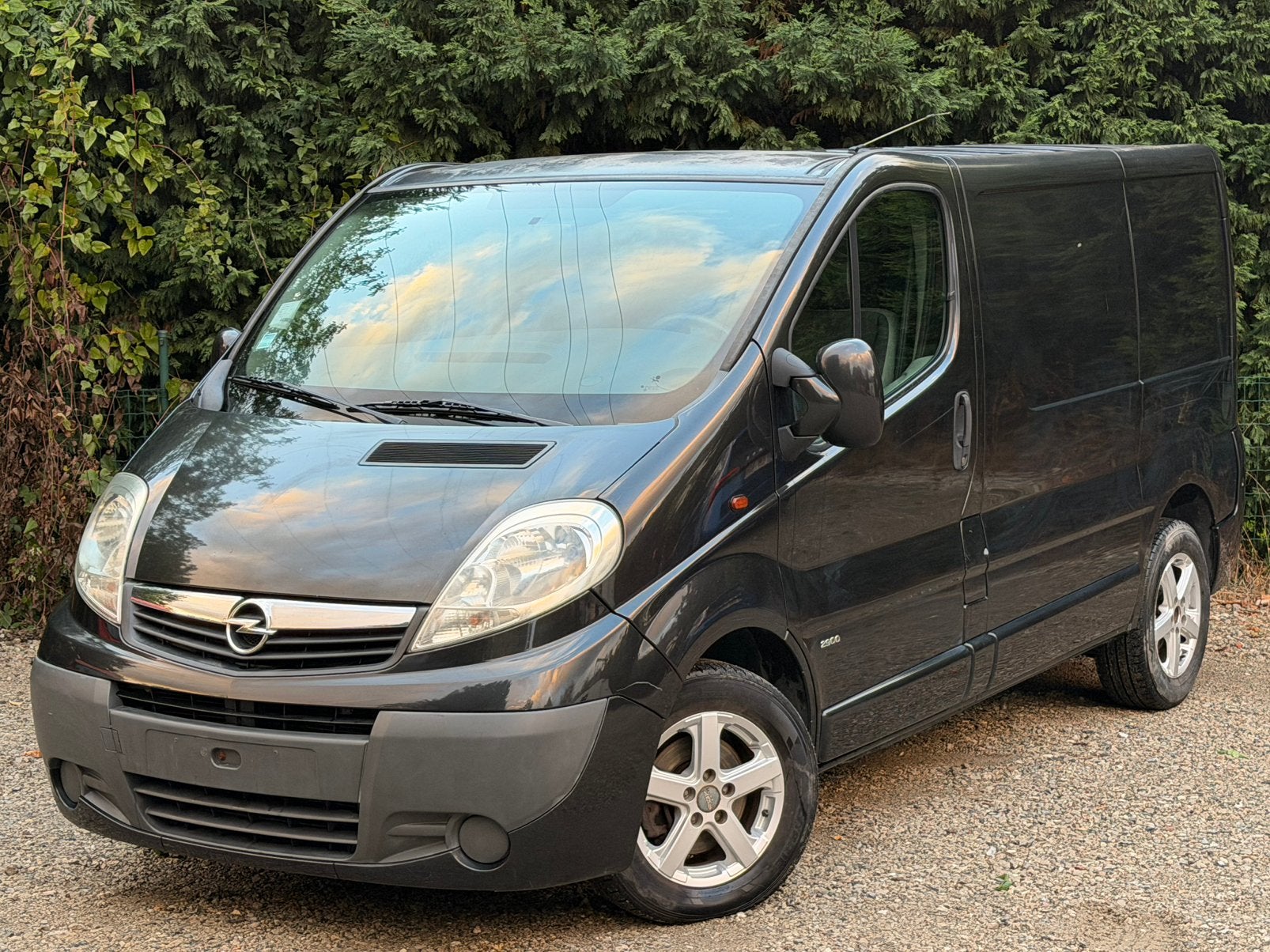 Opel Vivaro 2.5TDCi**1er proprietaire**Clim**, Autos, Achat, Vitres électriques, Opel, Particulier
