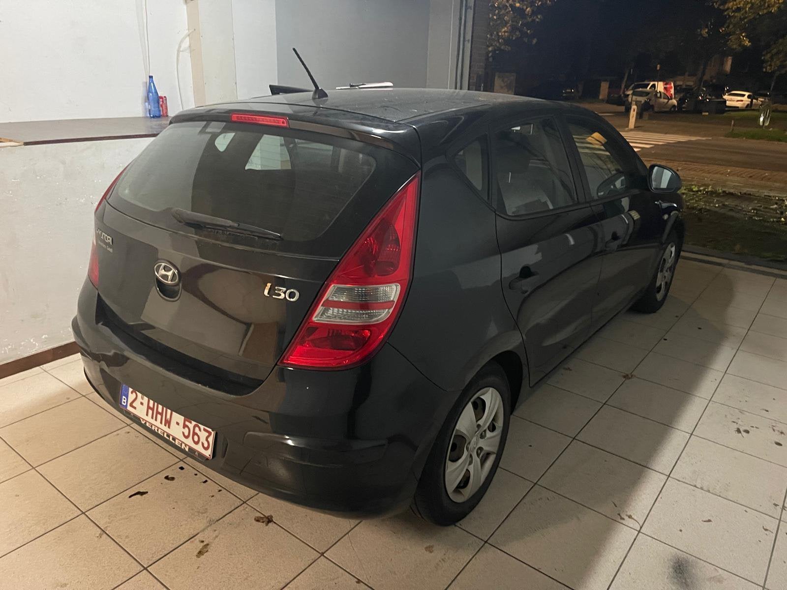 Hyundai i30 1.4 benzine geleurd voor verkoop airco!, Auto's, I30, Particulier, Te koop, Benzine