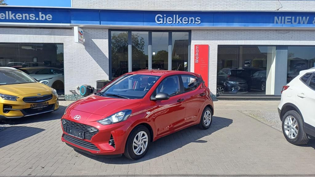 Hyundai i10 1.0i *8800km.*/airco/cruise/1j.garantie, Auto's, Voorwielaandrijving, 4 zetels, Stof, Gebruikt