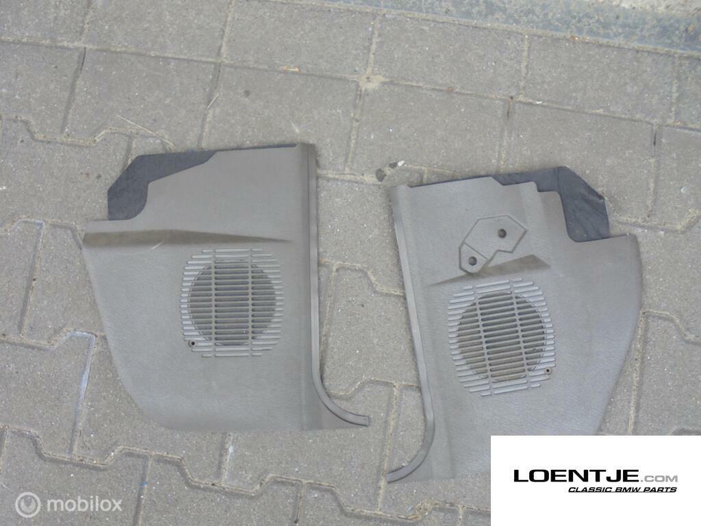 speakerkap bij voeten bmw e30 325i 320i 318i 316i, Gebruikt, Ophalen of Verzenden, BMW, BMW