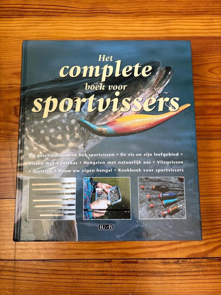 Het complete boek voor sportvissers, Watersport en Boten, Hengelsport | Algemeen, Ophalen of Verzenden, Zo goed als nieuw, Boek of Tijdschrift
