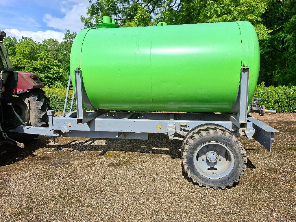 Waterton, Zakelijke goederen, Landbouw | Werktuigen, Ophalen