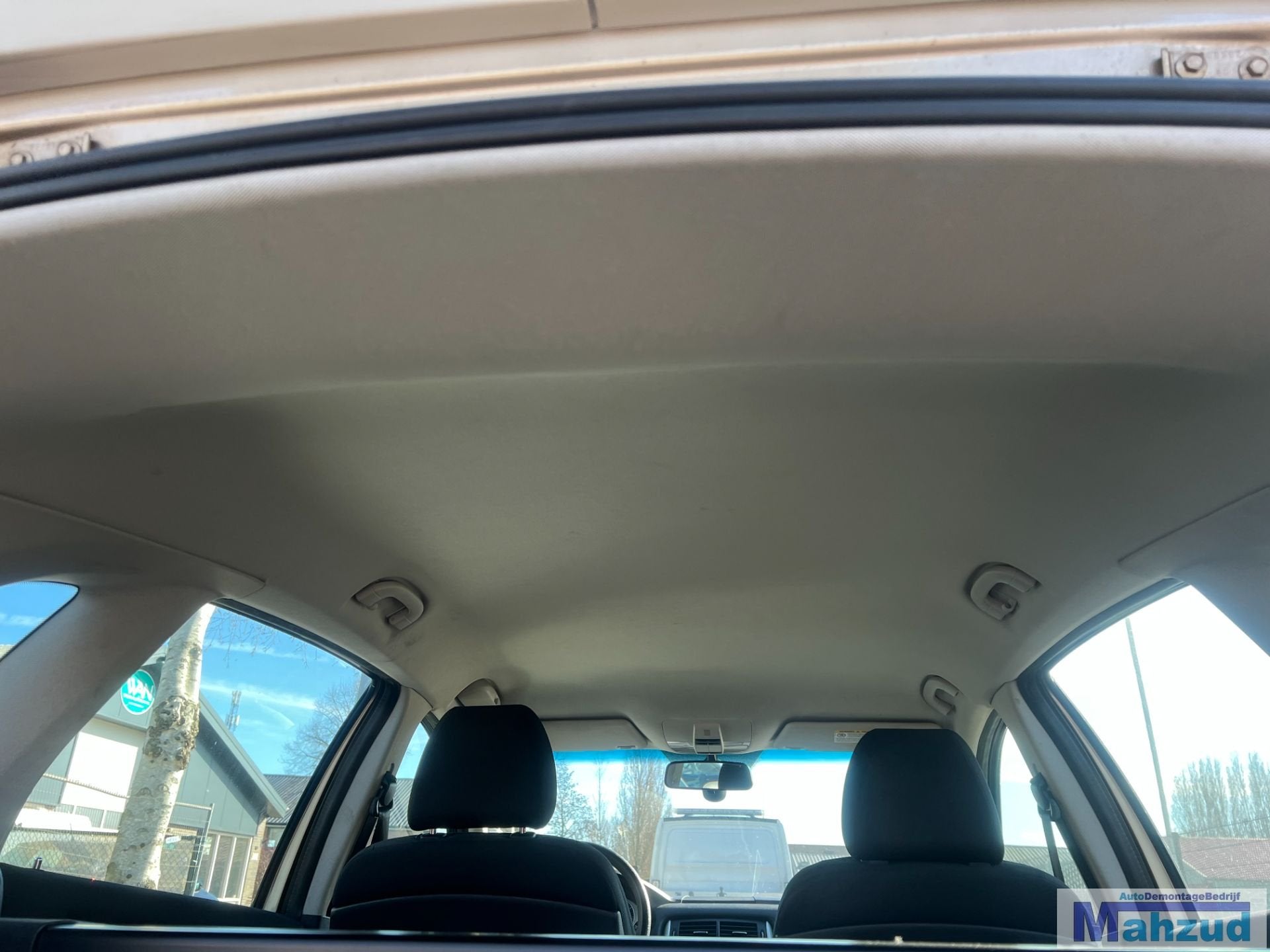 Ciel de toit pour Mercedes Classe B W245 5 portes (2005-2011, Mercedes-Benz AG, Mercedes-Benz, Utilisé, Mercedesstrasse 120
70372  Stuttgart, DE