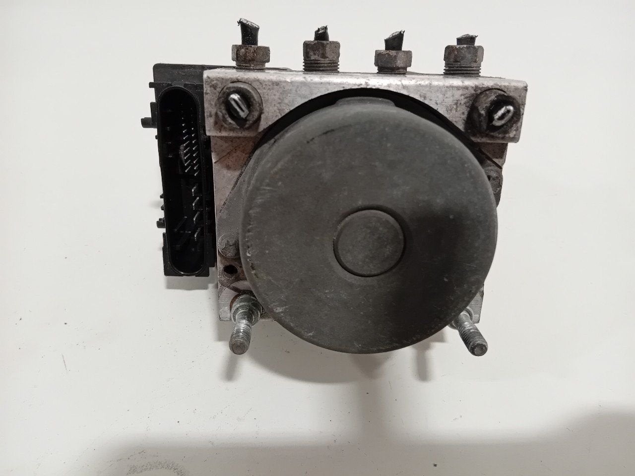 Abs pomp Opel Corsa, Onderdelen@venauto.nl, Van der Ven Autorecycling B.V., Ettenseweg 76, 4706 PB Roosendaal, The Netherlands