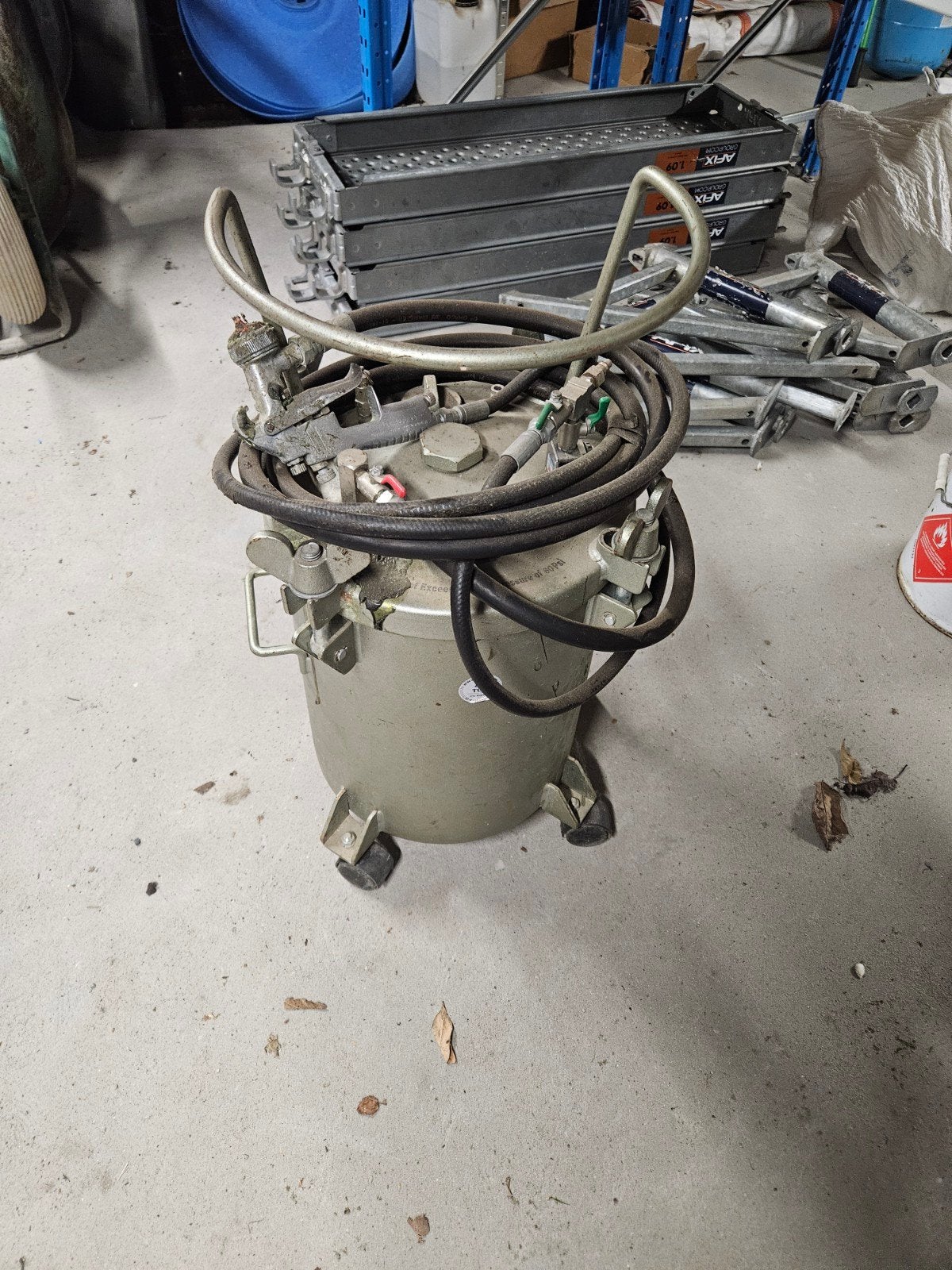 drukvat epdm lijm, Minder dan 25 liter, Ophalen, Zo goed als nieuw, Minder dan 6 bar