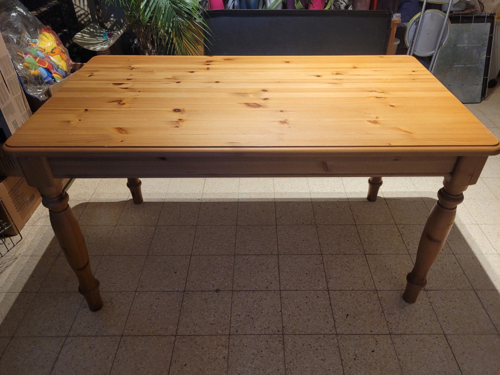 Massief houten eettafel, Ophalen