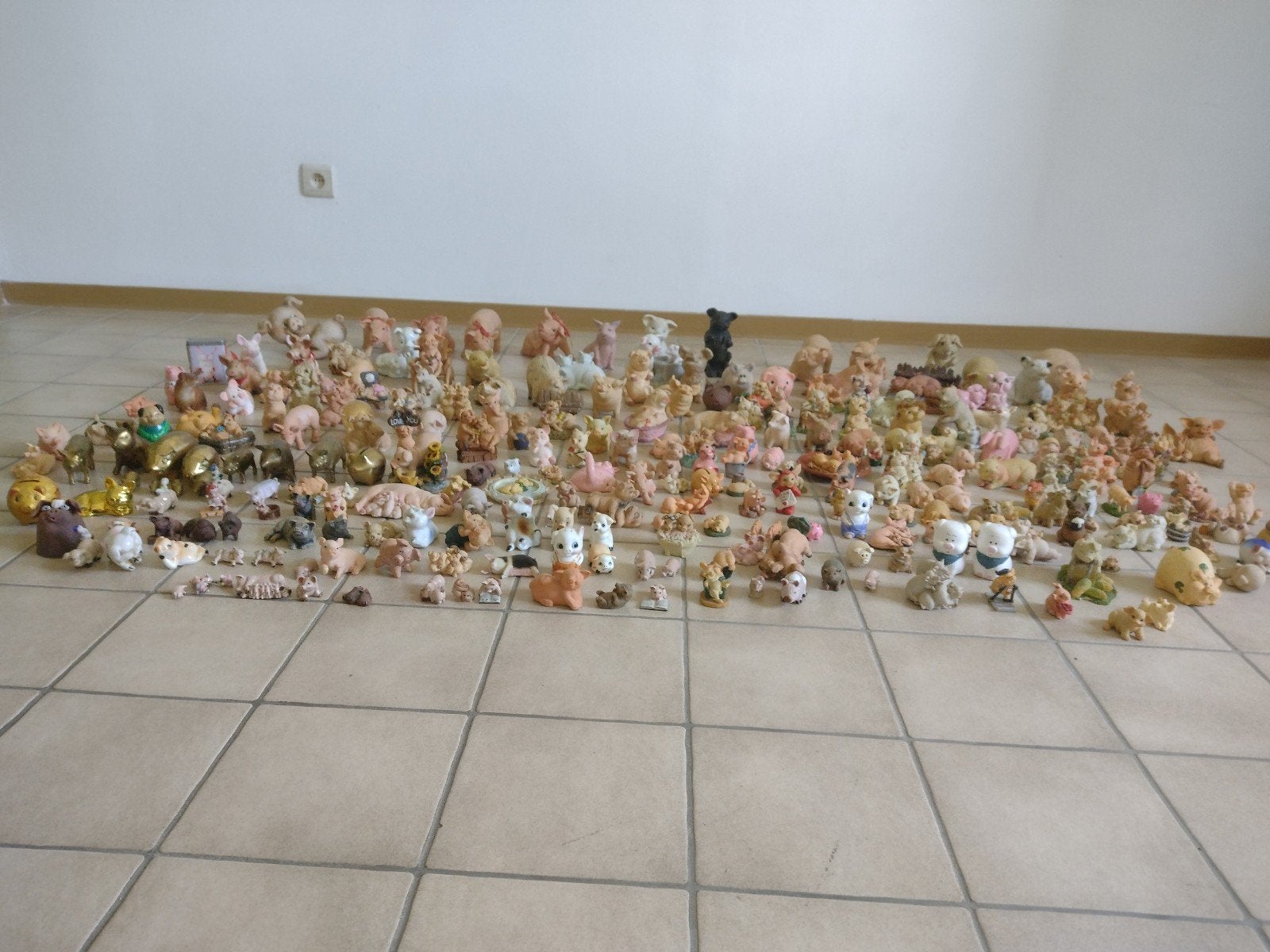 Collectie beeldjes varkens, Ophalen
