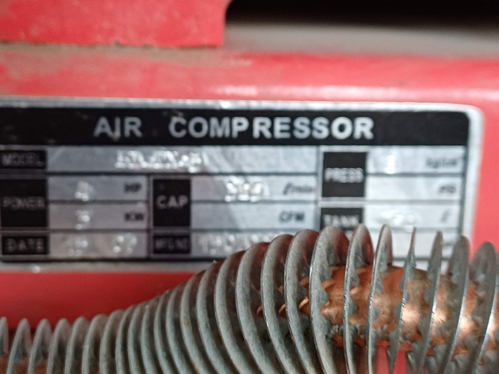 luchtcompressor, Doe-het-zelf en Bouw, Ophalen, Zo goed als nieuw, 200 tot 400 liter/min, Mobiel