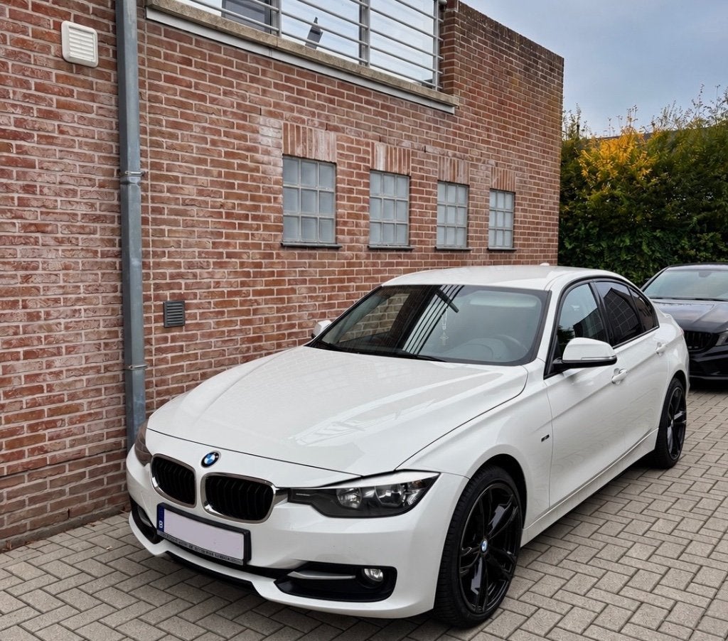 BMW 3 reeks sport, Autos, Euro 5, Achat, 4 portes, Noir