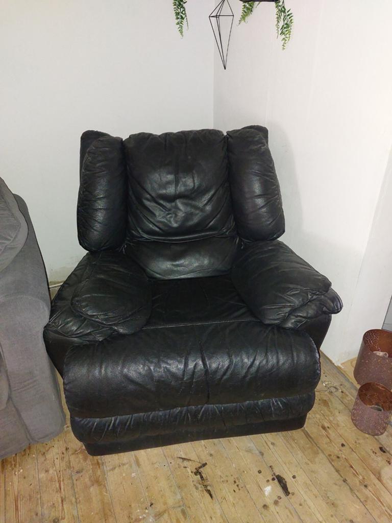 Relaxzetel zwart leder, Ophalen