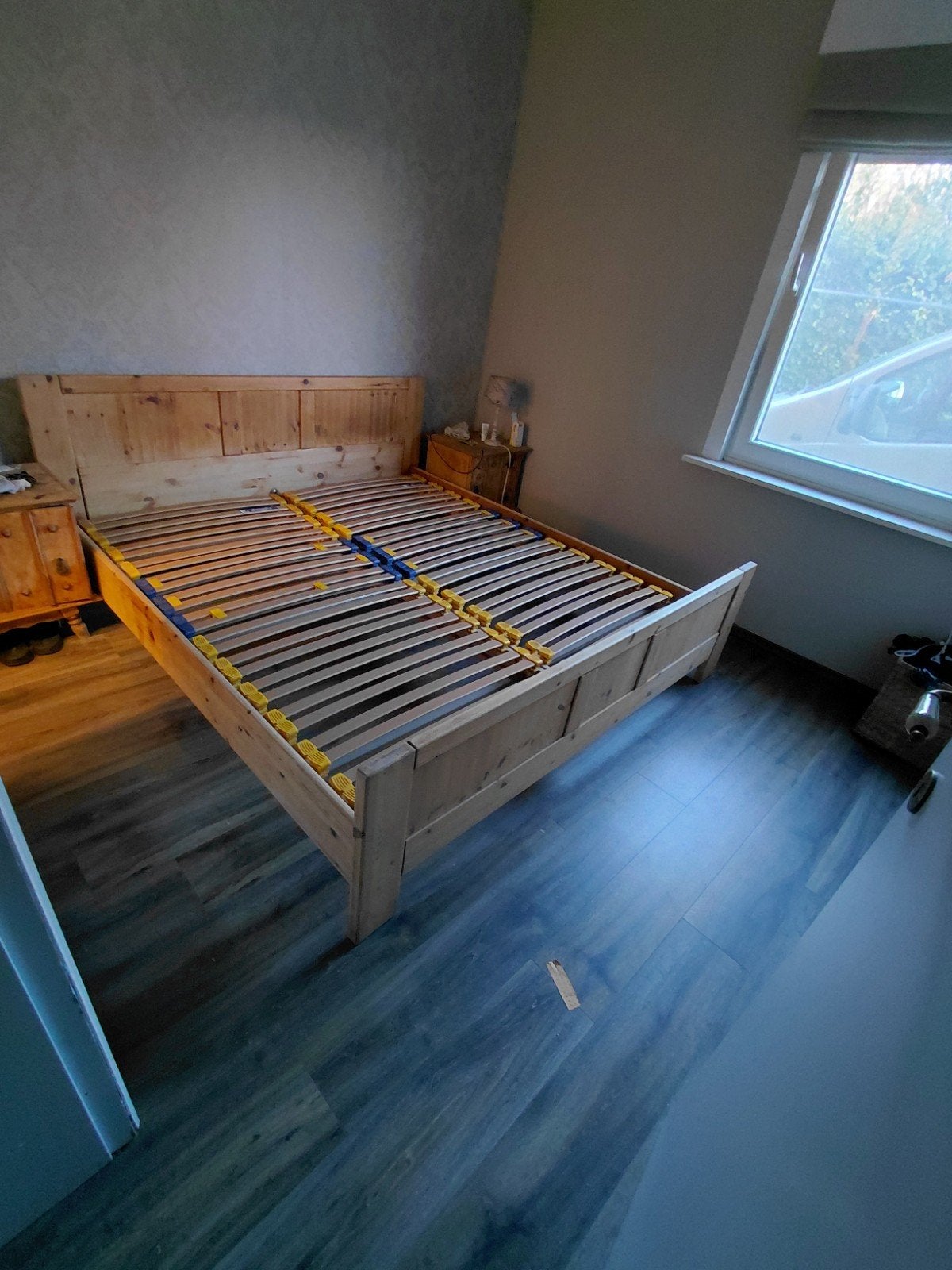 Bed 180x200, Ophalen, Gebruikt, Bruin, Tweepersoons
