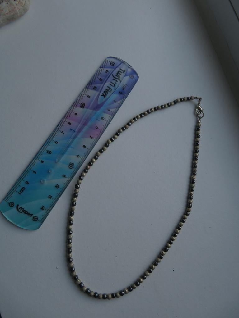 Collier perles grises et argentées, Bijoux, Sacs & Beauté, Colliers, Enlèvement, Utilisé, Argent, Autres matériaux