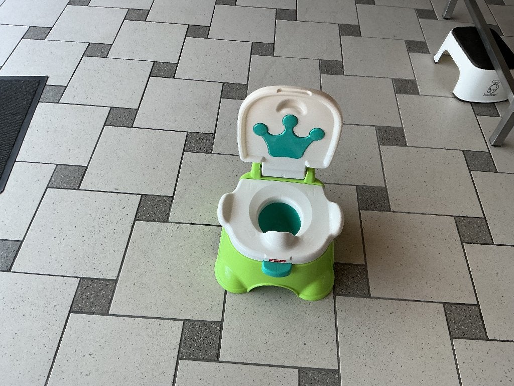 Plaspotje met deksel, Kinderen en Baby's, Overige typen, Zo goed als nieuw, Standaard, Ophalen