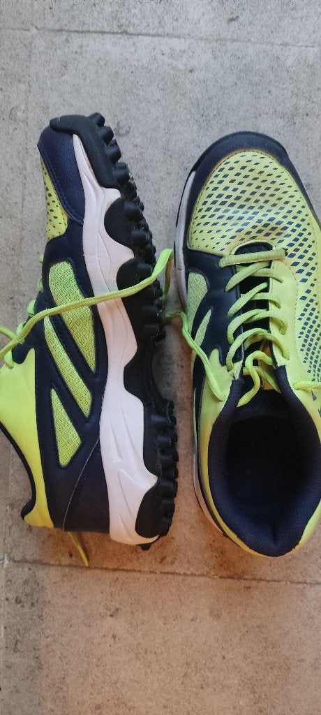 Chaussures de hockey KIPSTA neuves! T 40, Sports & Fitness, Hockey, Enlèvement, Neuf, Chaussures