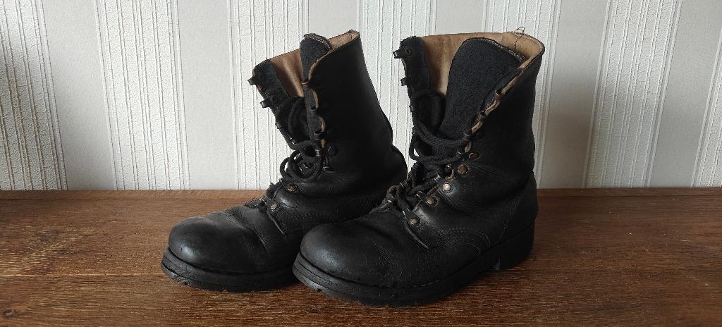 Os en cuir Meindl Premium (noirs) - Taille 40, Sports & Fitness, Alpinisme & Randonnée, Utilisé, Chaussures, Enlèvement ou Envoi