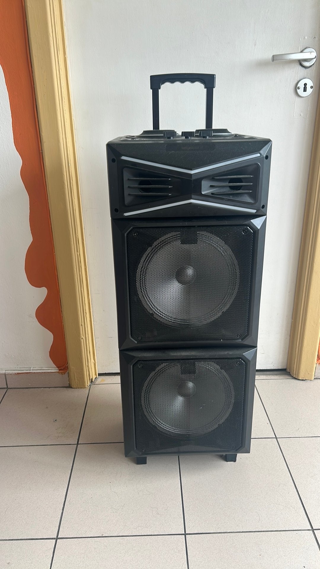 Enceinte Bluetooth, TV, Hi-fi & Vidéo, Bluetooth, Enlèvement, Comme neuf