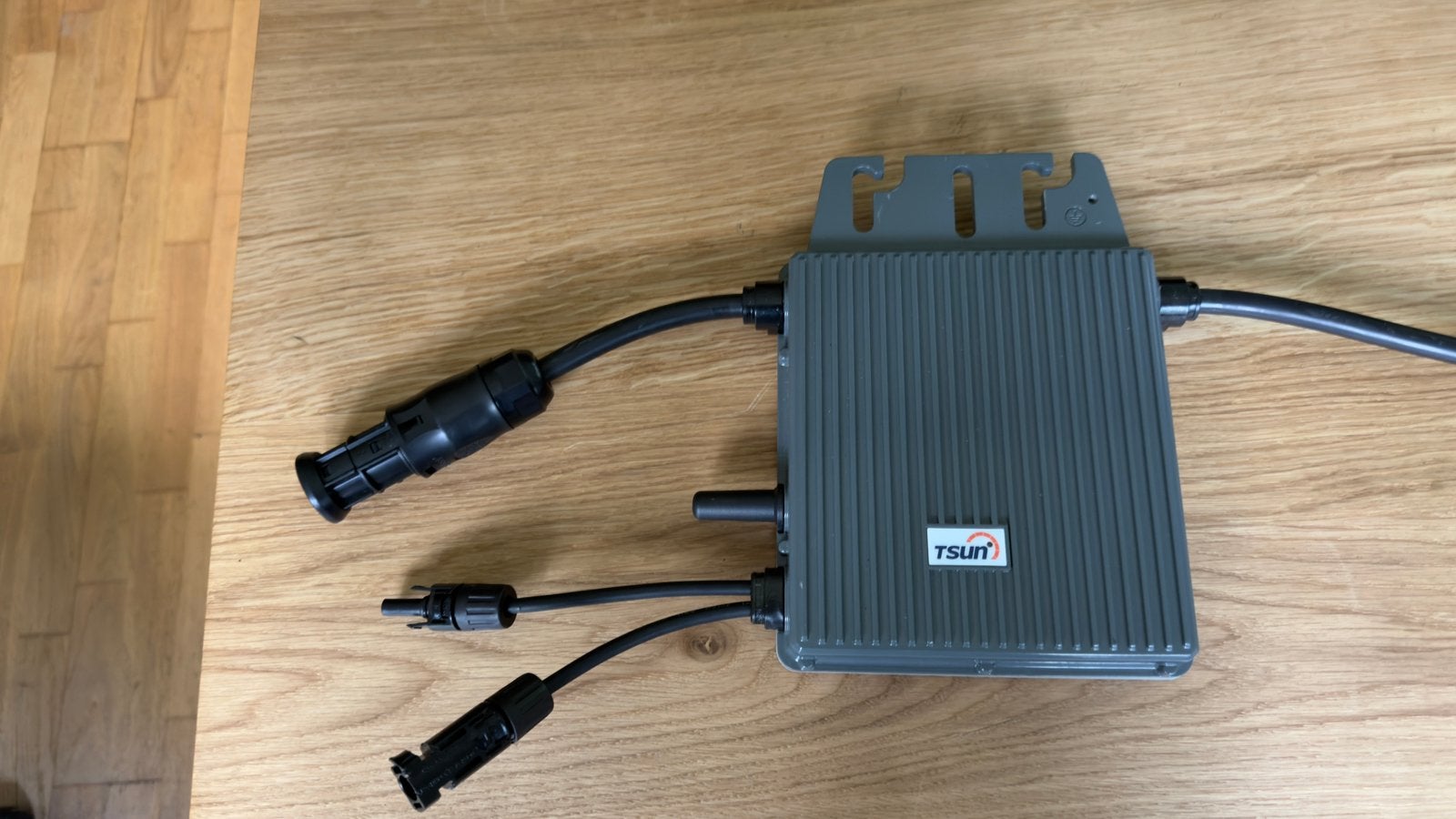 Micro-onduleur Tsun, Enlèvement ou Envoi, Neuf, Autres types, 200 watts-crêtes ou plus