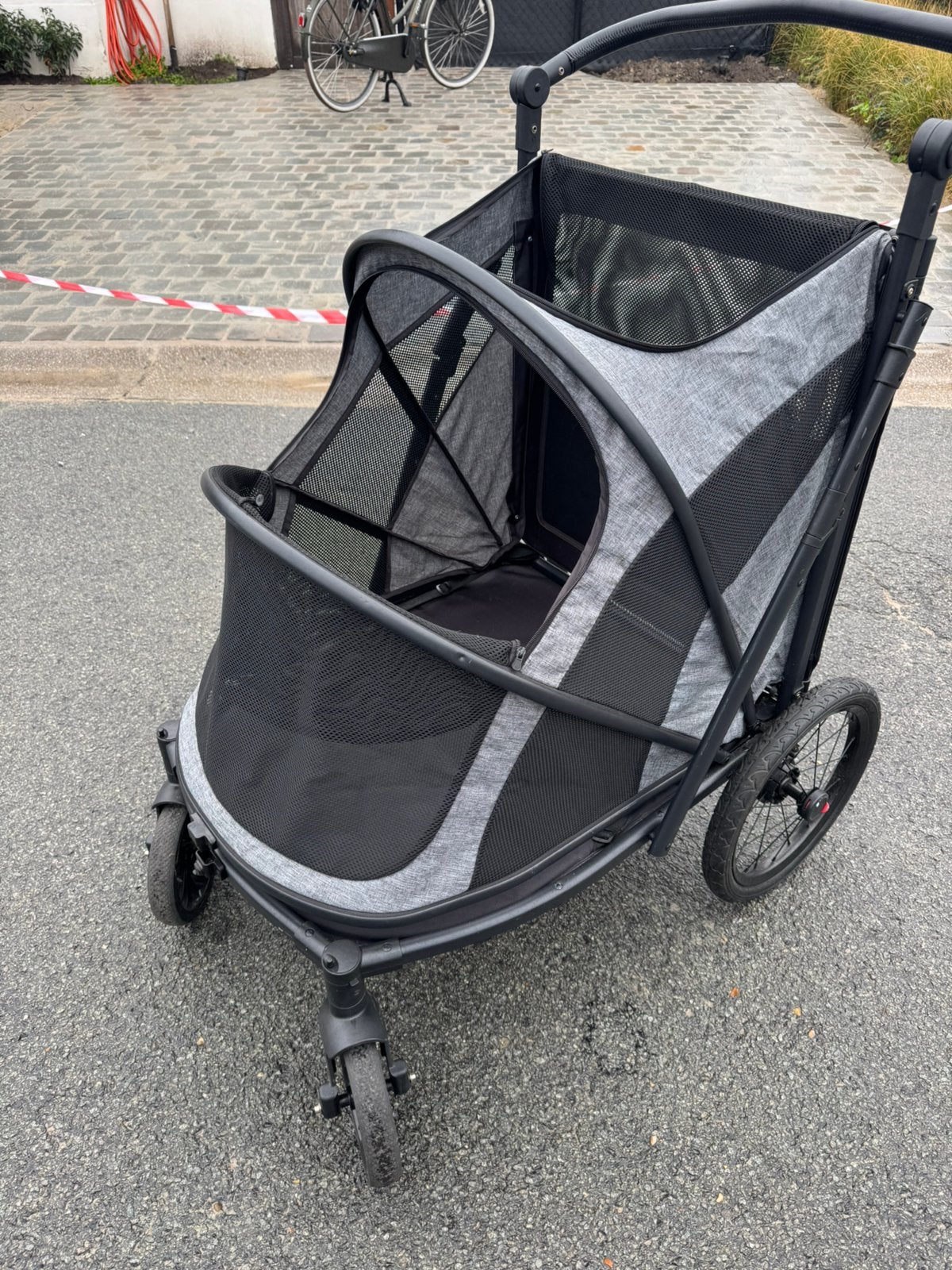 Poussette pour chien, Animaux & Accessoires, Enlèvement, Comme neuf