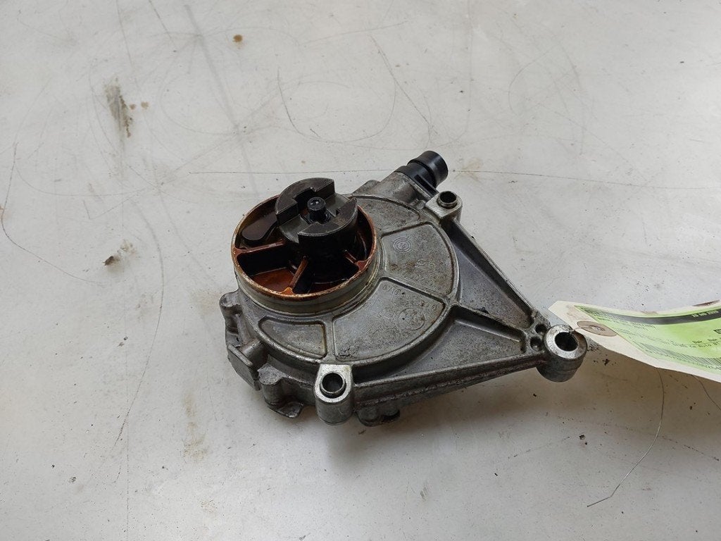 VACUUMPOMP BENZINE BMW X3 (F25) (|0710336182A|11667622380|), Gebruikt, BMW, Petuelring 130
80809  München, DE, Bayerische Motoren Werke AG
