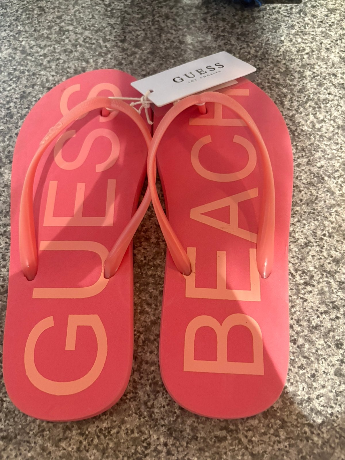 Guess tong, Enlèvement ou Envoi, Neuf, Rose, Autres types